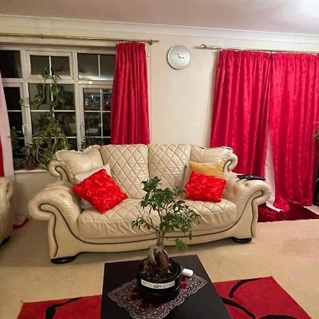 Cozy Homestay كرويدون المظهر الخارجي الصورة